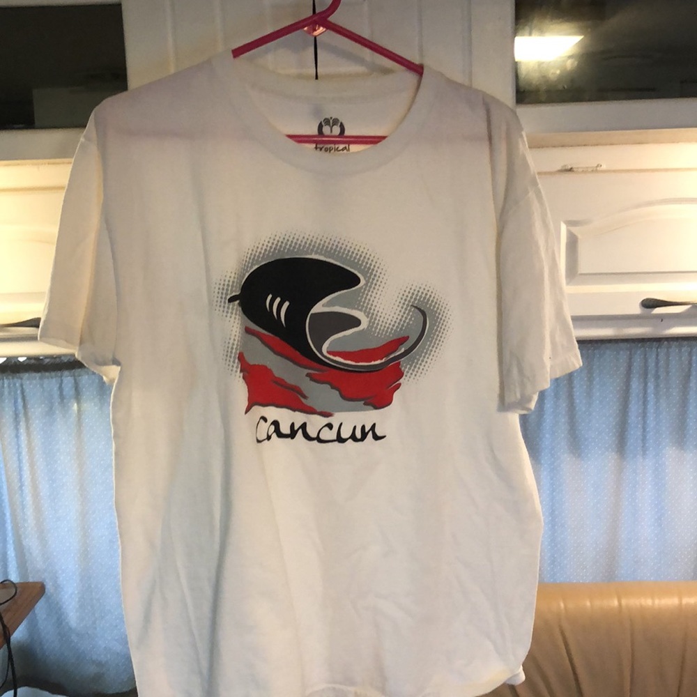 Cancun Graphic Short Sleeve T-Shirt - Picture 4 of 4